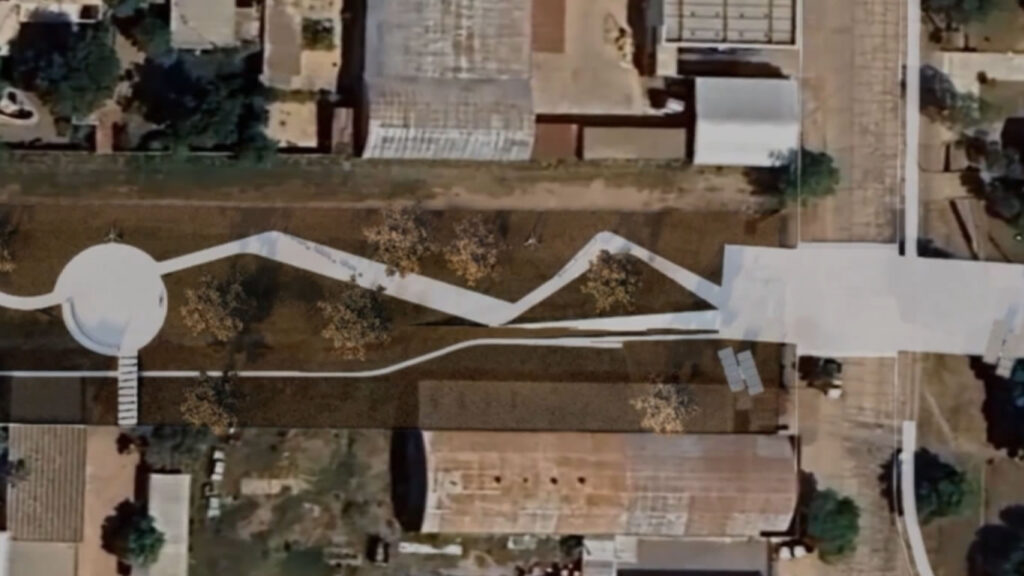 Calle que conecta Mariano Moreno con Bv. Perón y el proyecto de ampliación.