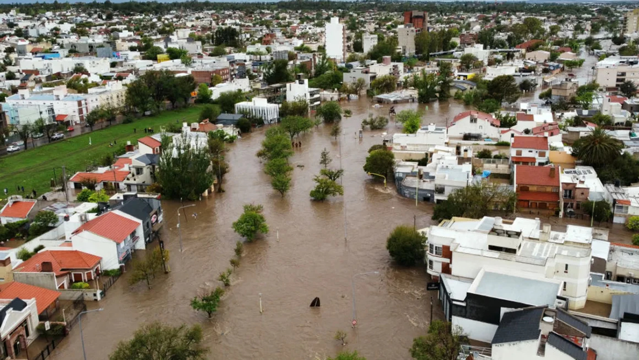 Lanzan campaña para ayudar a las personas damnificadas por el temporal en Bahía Blanca