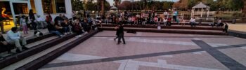 Morteros: clases de tango al aire libre en la Biblioteca