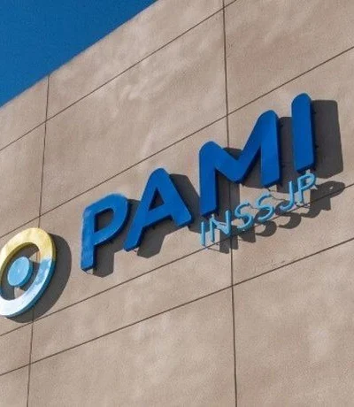 Médicos y odontólogos de Pami inician paro de 72 horas por fuerte recorte salarial