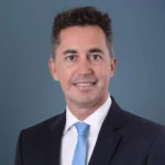 El ministro Manuel Calvo asume la Jefatura de Gabinete