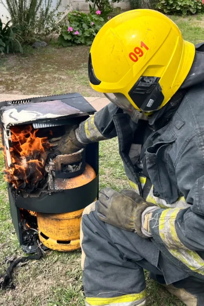 Bomberos de Morteros controlaron un incendio de una estufa con garrafa