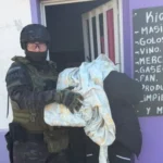 Detuvieron a una pareja en allanamientos simultáneos en Morteros y Brinkmann