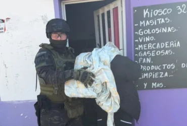 Detuvieron a una pareja en allanamientos simultáneos en Morteros y Brinkmann