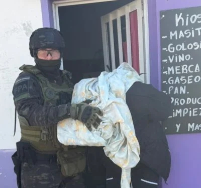 Detuvieron a una pareja en allanamientos simultáneos en Morteros y Brinkmann