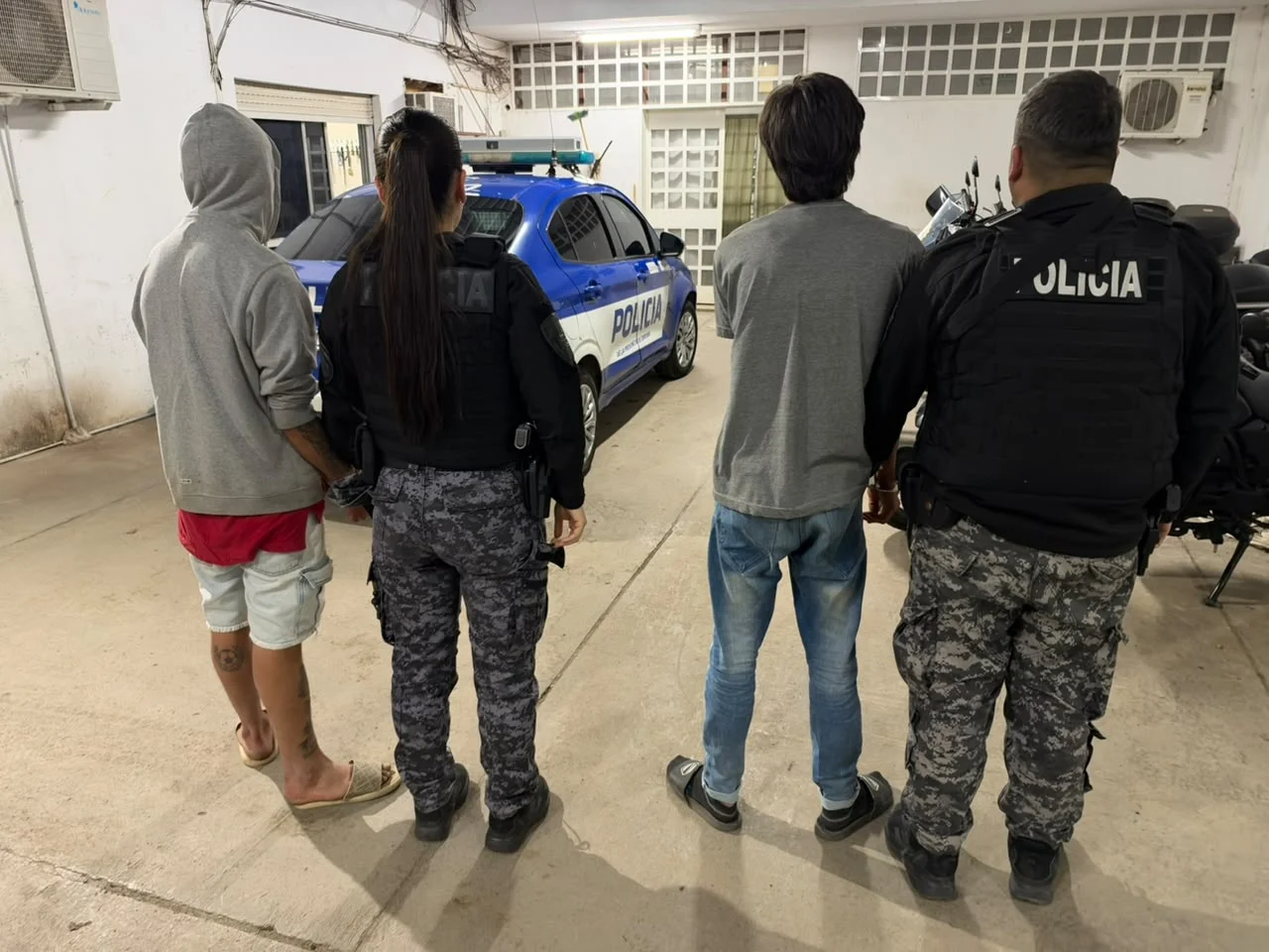 Morteros: aprehendieron a dos adolescentes tras el robo de bebidas en un comercio