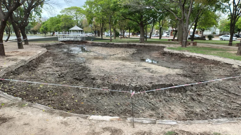 Morteros: limpian el lago norte del Parque Central y amplían la ciclovía sur